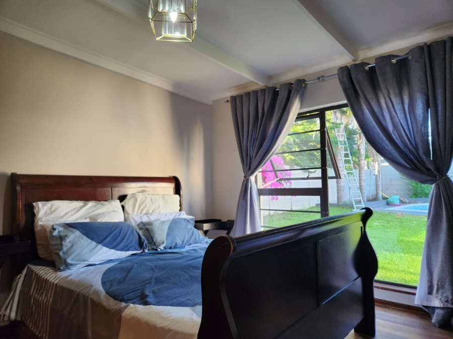 5 Bedroom Property for Sale in Bodorp Western Cape